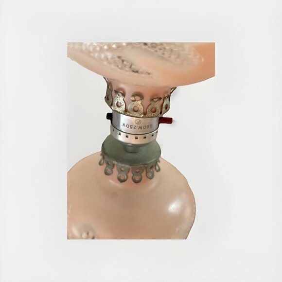 Vintage 1950s Art Deco Frosted Pink Glass Hurricane Boudoir Lamp - Picture 3 of 7